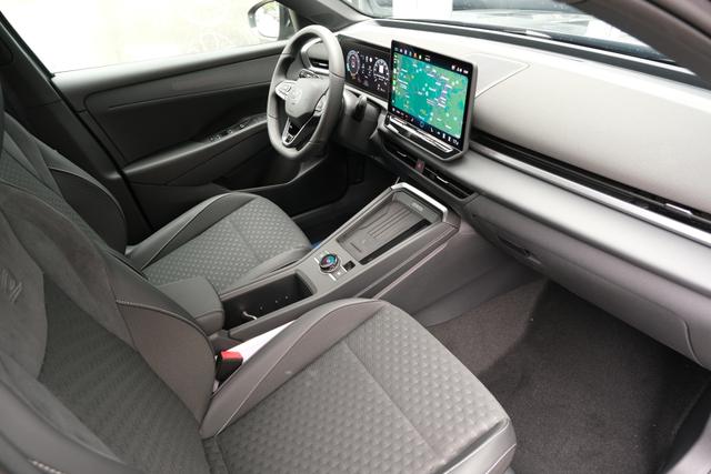 VW T-Roc eTSI R-Line 