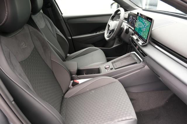 VW T-Roc eTSI R-Line 