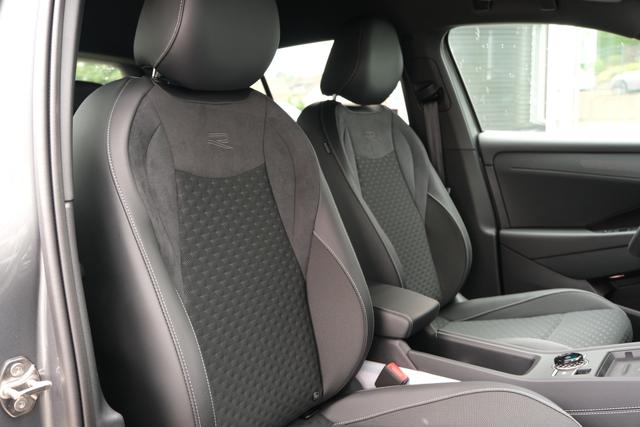 VW T-Roc eTSI R-Line 