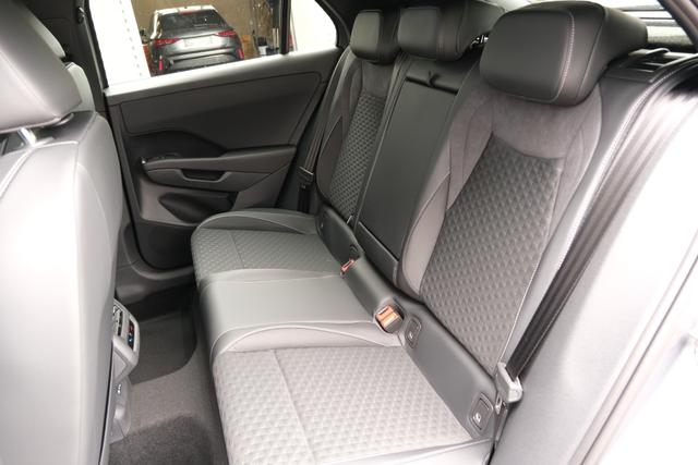 VW T-Roc eTSI R-Line 