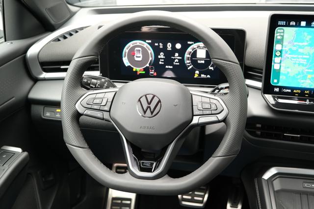 VW T-Roc eTSI R-Line 