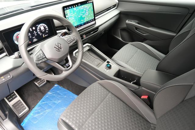 VW T-Roc eTSI R-Line 
