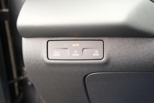 VW T-Roc eTSI R-Line 