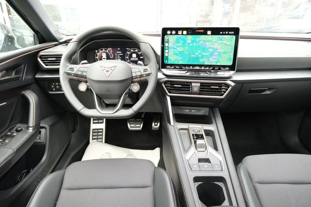 Cupra Leon Sportstourer SP 2.0 TSI DSG 4Drive Sennheiser AHK LED 