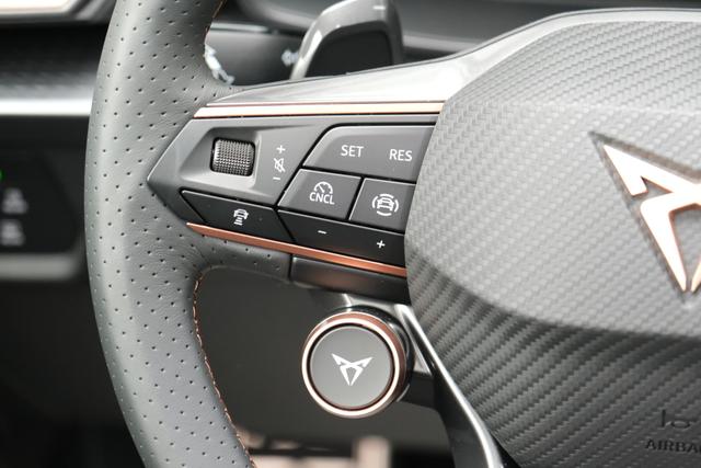 Cupra Leon Sportstourer SP 2.0 TSI DSG 4Drive Sennheiser AHK LED 