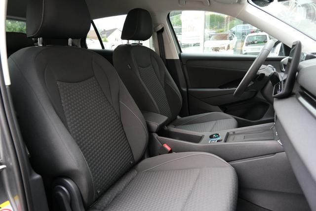 VW T-Roc Life Wolf Grey 