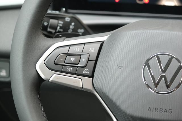 VW T-Roc Life Wolf Grey 