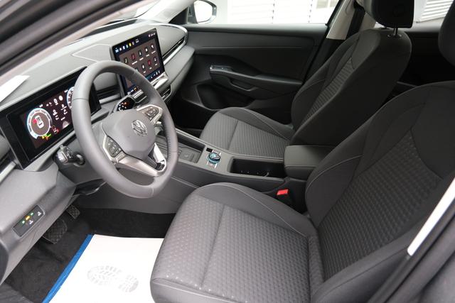 VW T-Roc Life Wolf Grey 