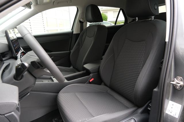 VW T-Roc Life Wolf Grey 