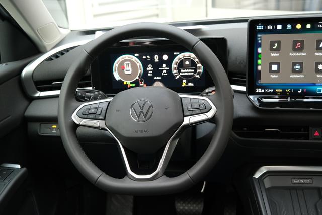 VW T-Roc Life Pure White 