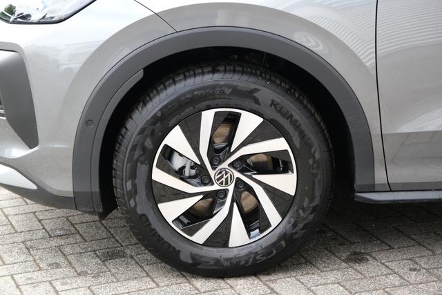 VW T-Roc Life Wolf Grey 