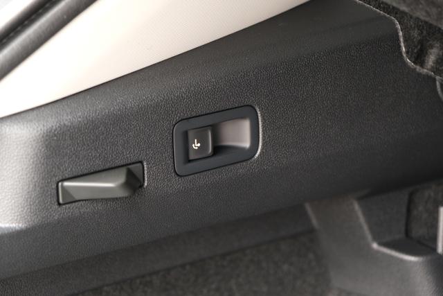 VW T-Roc Life Wolf Grey 