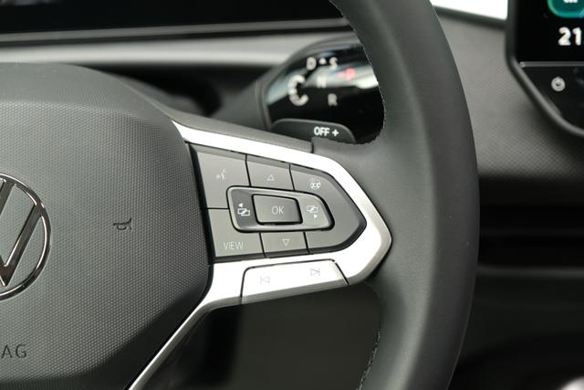 VW T-Roc Life Wolf Grey 