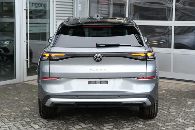 VW T-Roc Life Wolf Grey 
