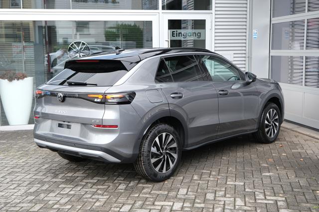 VW T-Roc Life Wolf Grey 