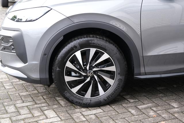 VW T-Roc Life Wolf Grey 