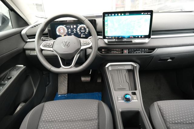Volkswagen T-Roc 1.5 eTSI Life DSG AHK ACC LED App-Navi Totwinkelassistent 