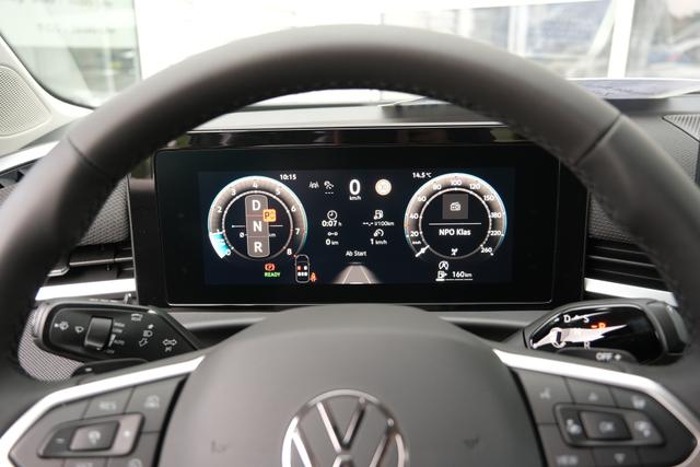 Volkswagen T-Roc 1.5 eTSI Life DSG AHK ACC LED App-Navi Totwinkelassistent 