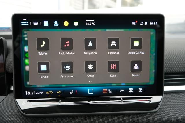 Volkswagen T-Roc 1.5 eTSI Life DSG AHK ACC LED App-Navi Totwinkelassistent 