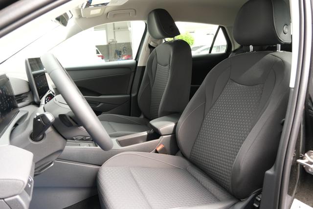 VW T-Roc Life Grenadillschwarz 