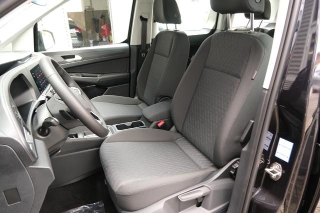 VW Caddy eHybrid Deep Black 