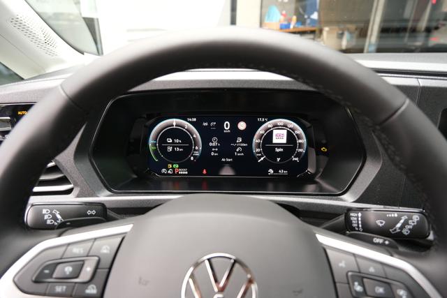 VW Caddy eHybrid Deep Black 