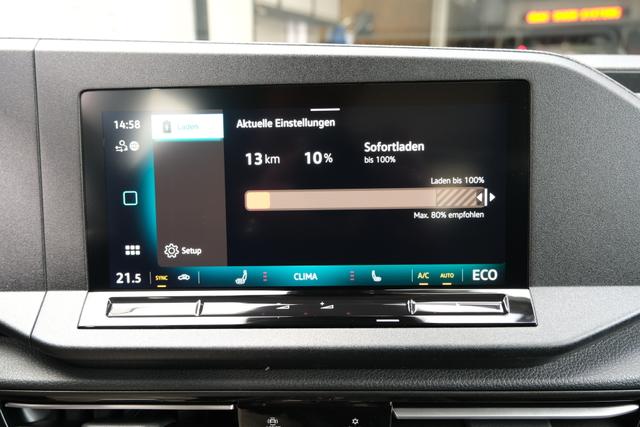 VW Caddy eHybrid Deep Black 