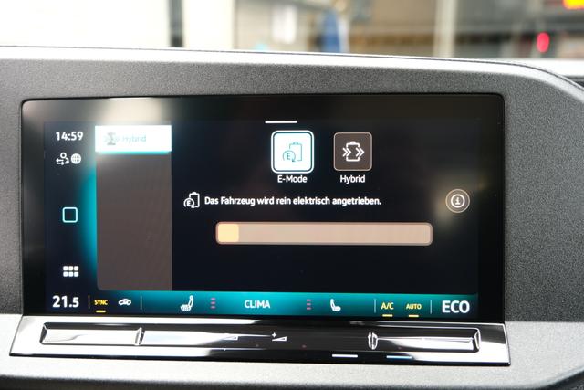 VW Caddy eHybrid Deep Black 