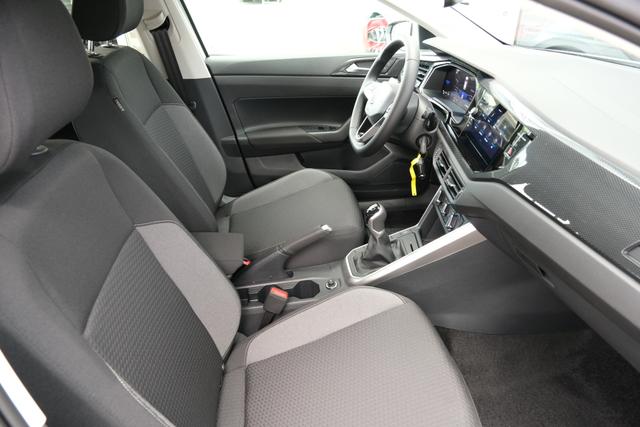 VW Polo Life Candy Wei&szlig;