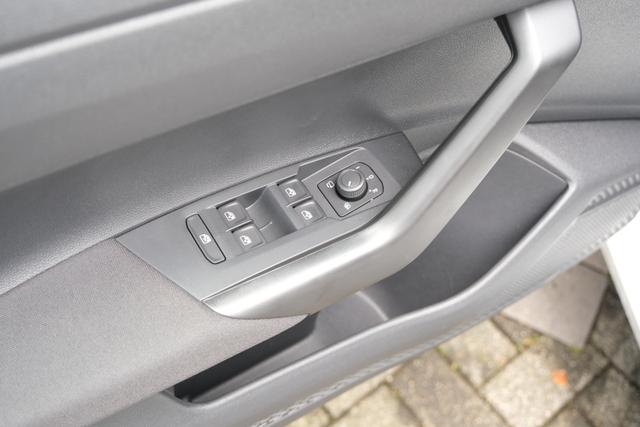 VW Polo Life Candy Wei&szlig;