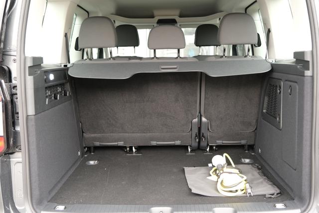 Caddy eHybrid Indium Grau 