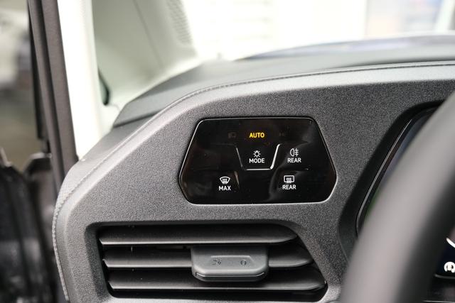 Caddy eHybrid Indium Grau 