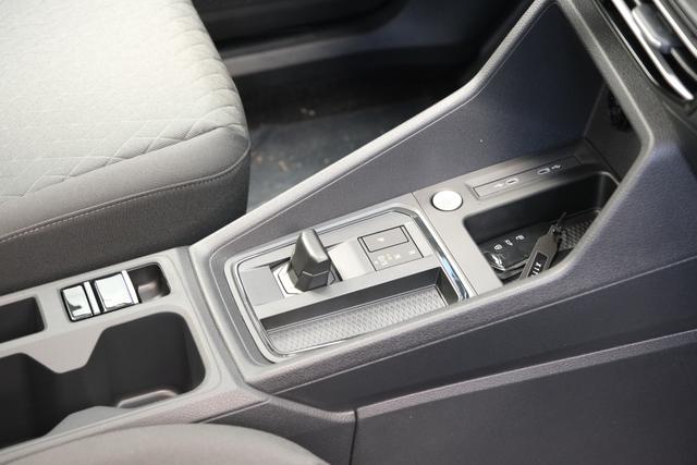 VW Caddy Dark Label eHybrid 