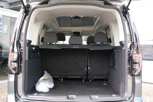 VW Caddy Dark Label eHybrid 