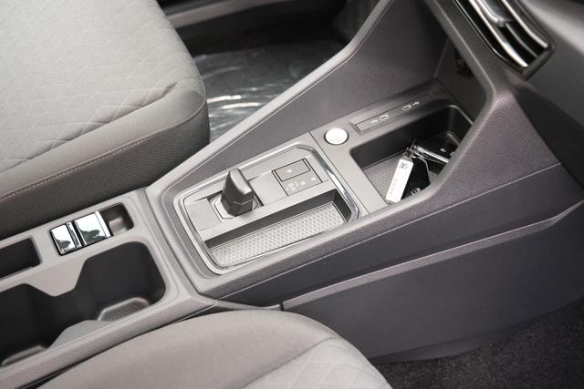 VW Caddy Dark Label eHybrid 