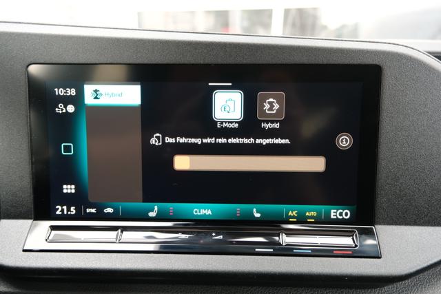 VW Caddy Dark Label eHybrid 