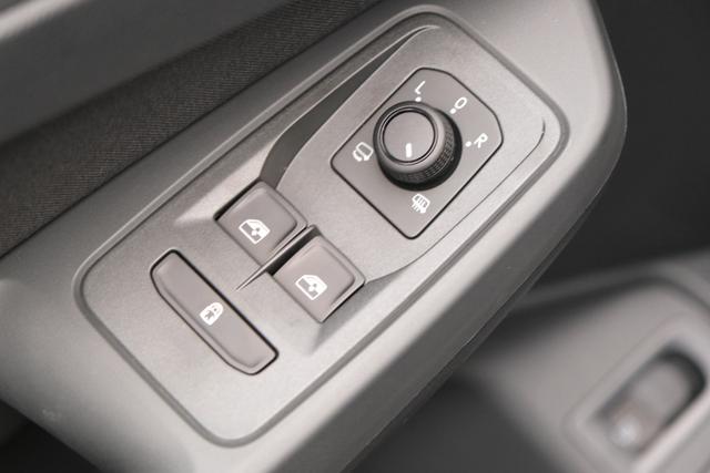 VW Caddy eHybrid Indium Grau 