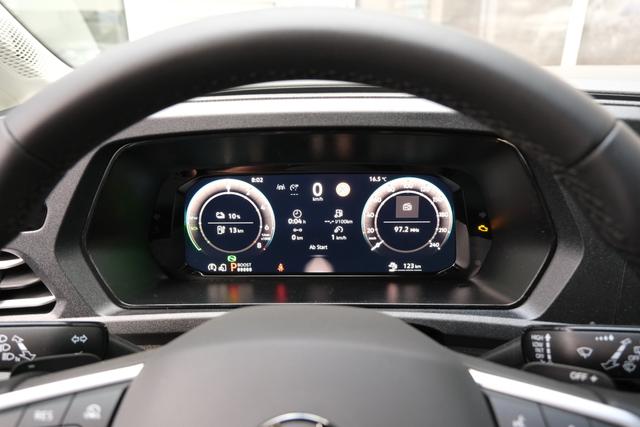 VW Caddy eHybrid Indium Grau 
