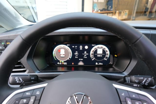 VW Caddy eHybrid Pure White 