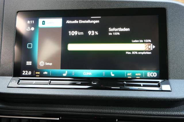 VW Caddy eHybrid Pure White 