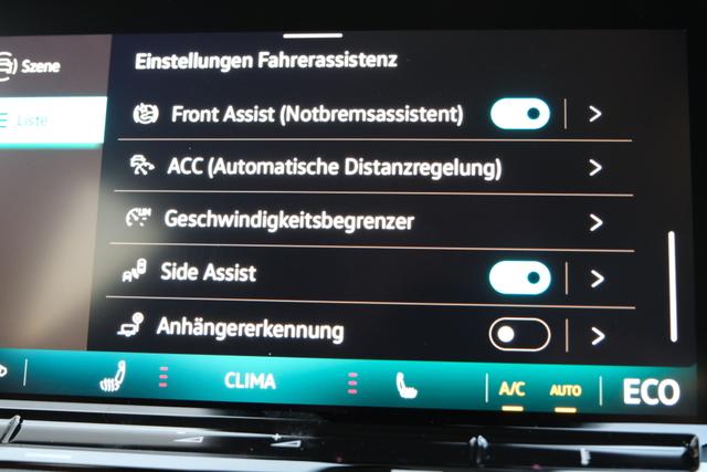 VW Caddy eHybrid Pure White 