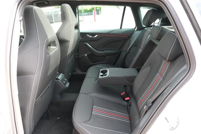 Skoda Kamiq Monte Carlo Weiß 
