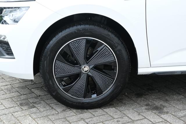 Skoda Kamiq Monte Carlo Weiß 