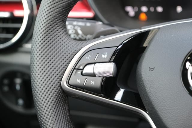 Skoda Fabia Monte Carlo DSG Moon Weiß 
