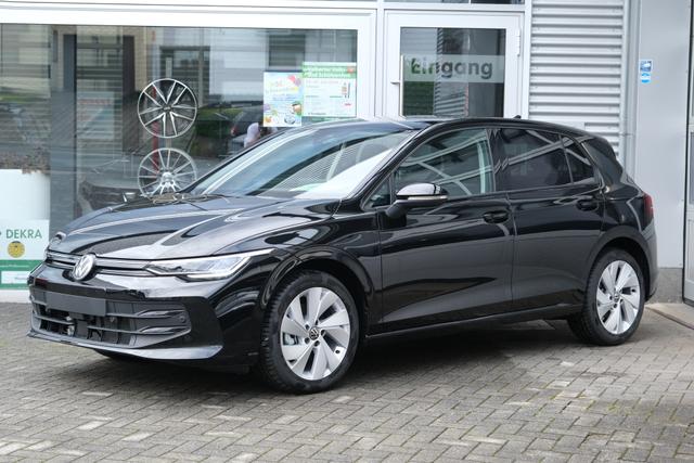 VW Golf eTSI Schwarz 