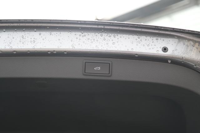 Skoda Karoq TDI DSG Graphite Grau 