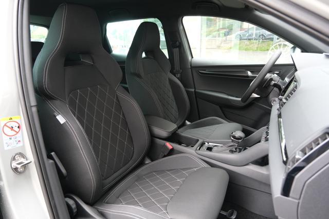 Skoda Karoq Sportline Stahl Grau 