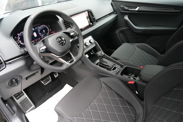 Skoda Karoq Sportline Schwarz 