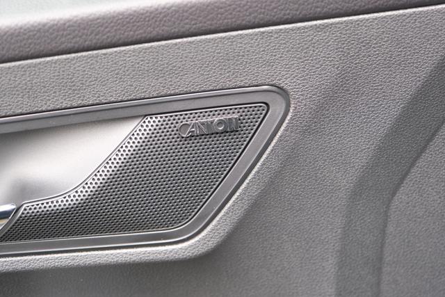 Skoda Karoq Sportline Schwarz 
