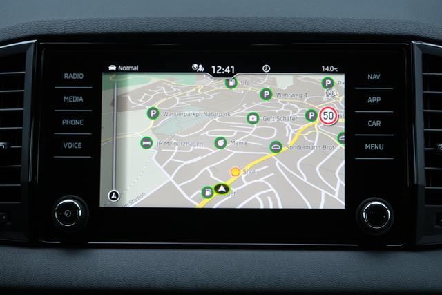 Skoda Karoq Sportline Schwarz 